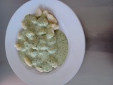 Gnocchi se špenátovo-smetanovou omáčkou