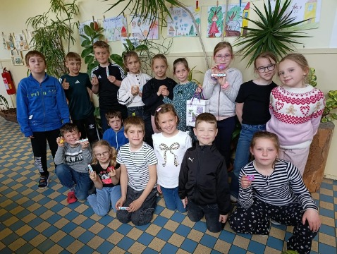 2.B 2025/2026 - Mgr. Jana Kadlecová, asistentka Jana Hlaváčková